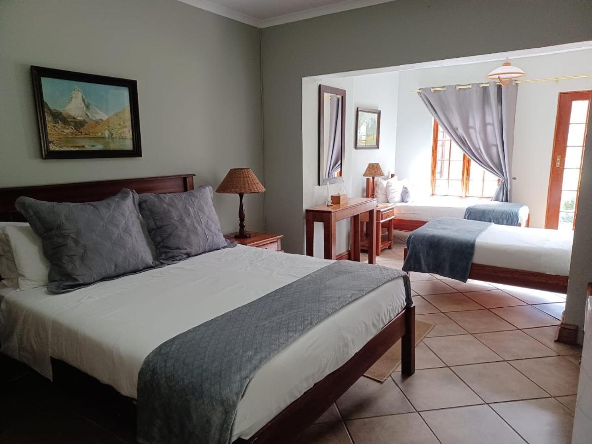Hostal Drakensberg Mountain Retreat Bergville Exterior foto