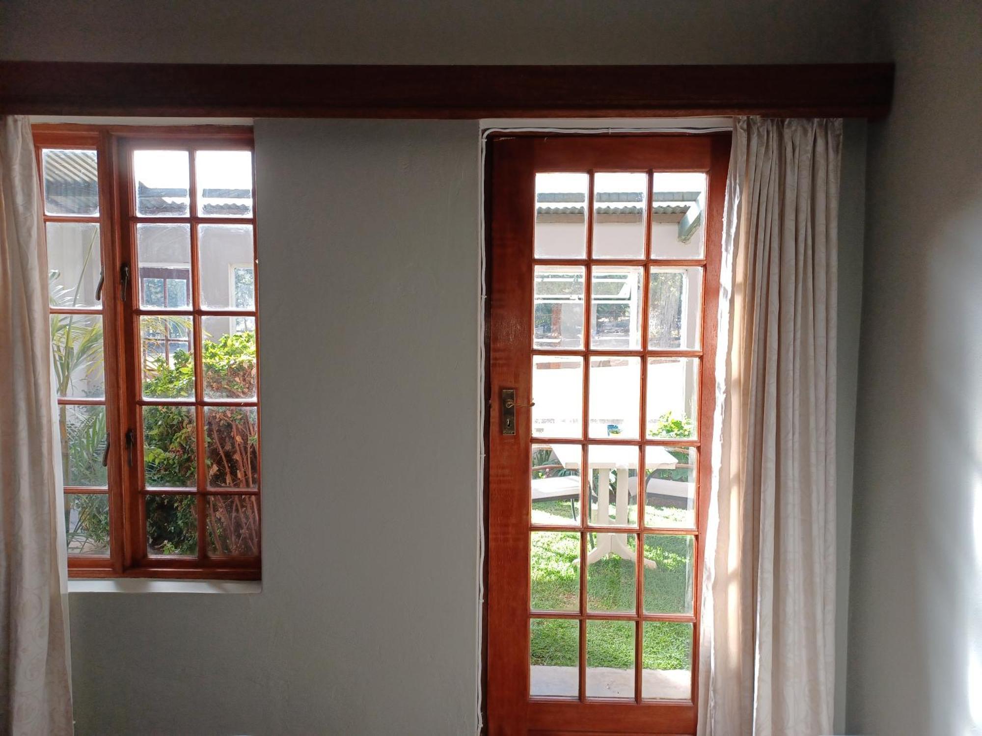 Hostal Drakensberg Mountain Retreat Bergville Exterior foto