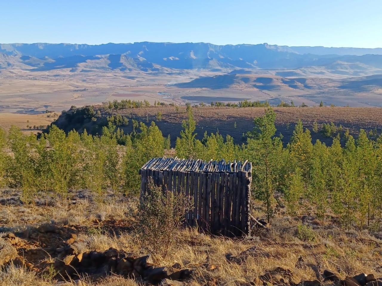 Hostal Drakensberg Mountain Retreat Bergville Exterior foto