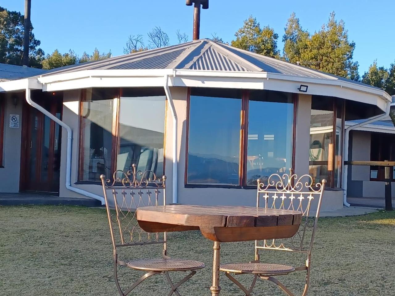 Hostal Drakensberg Mountain Retreat Bergville Exterior foto